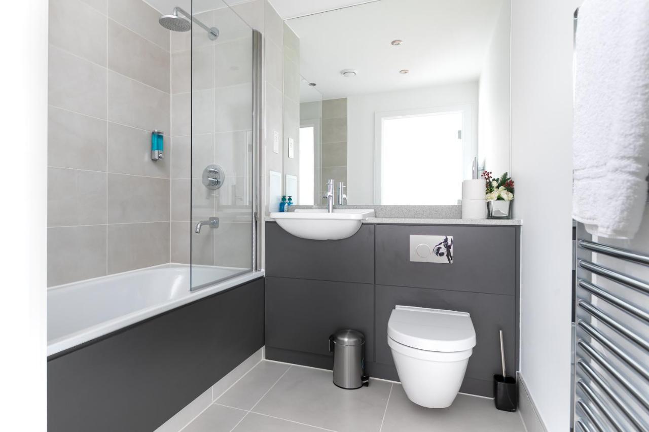 Skyvillion - Olympic View London Stratford Apartment Exterior photo