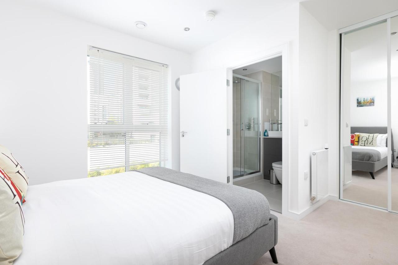Skyvillion - Olympic View London Stratford Apartment Exterior photo