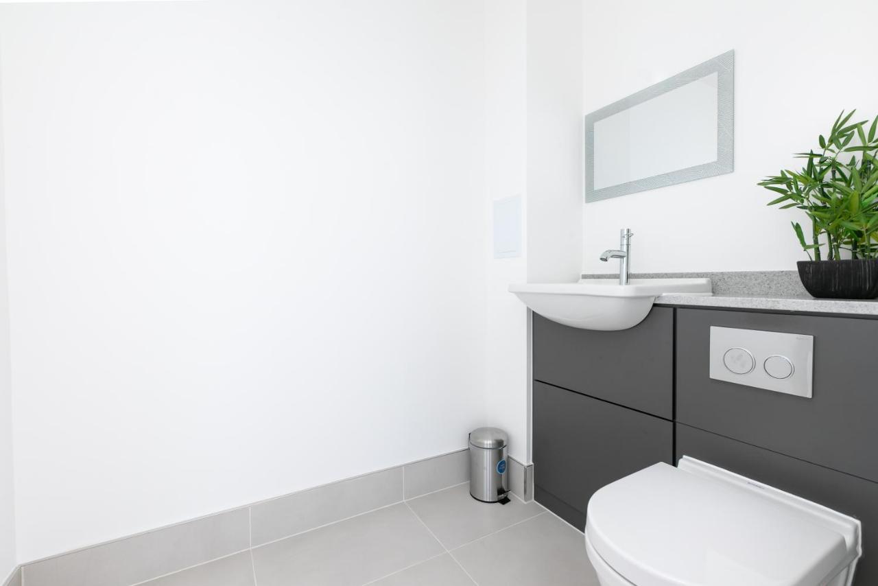 Skyvillion - Olympic View London Stratford Apartment Exterior photo
